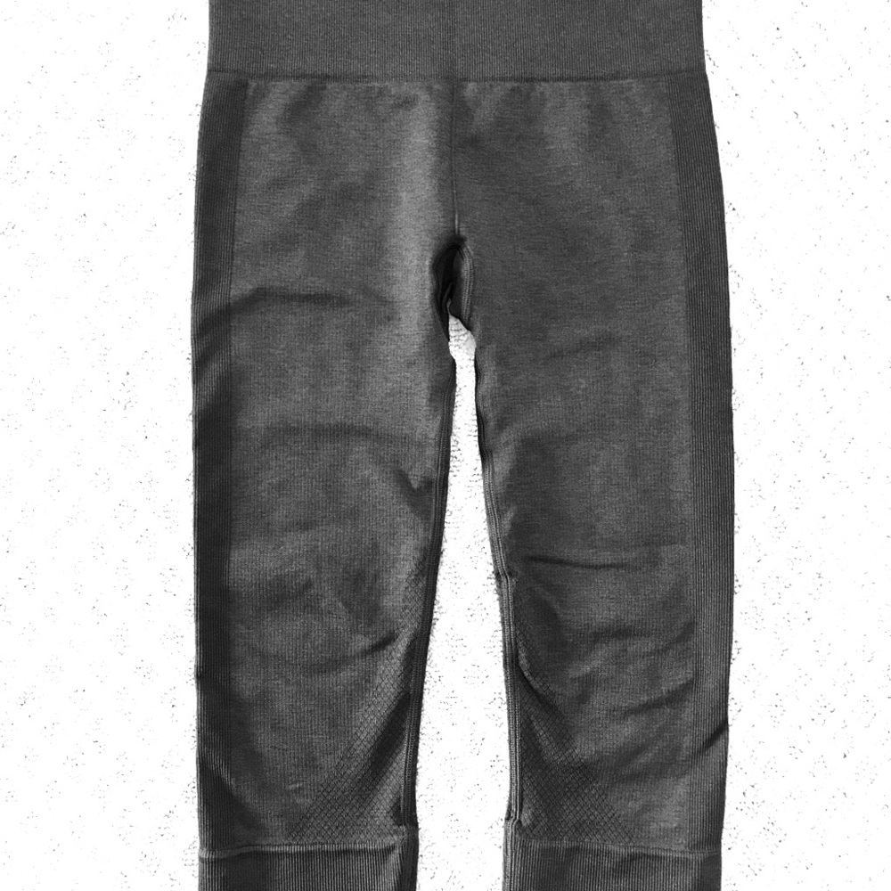 Lululemon crops